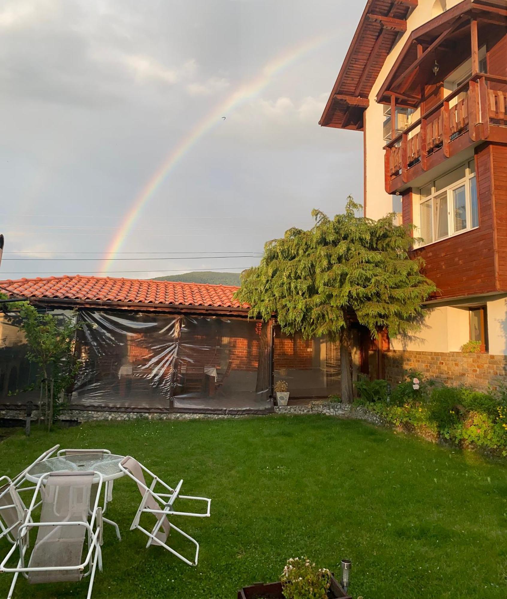 Guest House Simona Sapareva Banya Buitenkant foto