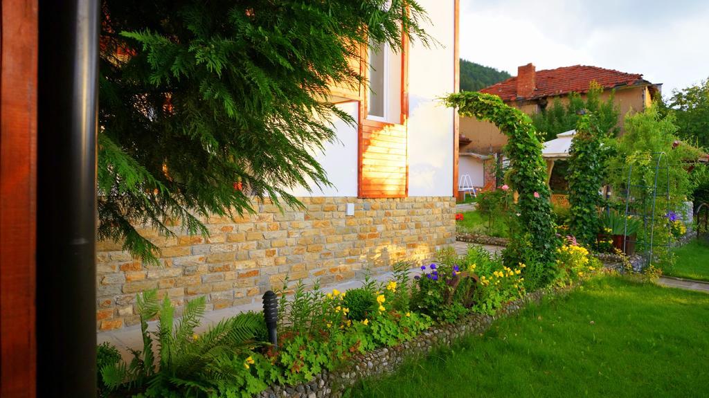 Guest House Simona Sapareva Banya Buitenkant foto